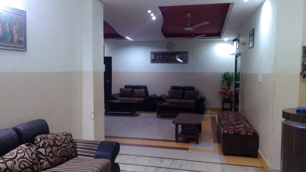 Hotel Kanishka Kanpur Ngoại thất bức ảnh